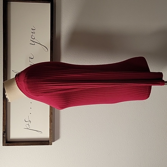 Calvin Klein Jeans ribbed knit, lightweight top, NWT - Picture 2 of 10